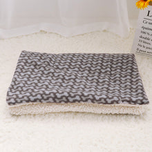 Load image into Gallery viewer, Bed Mat Soft Fleece
